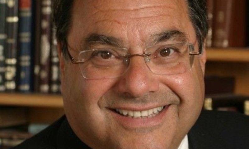 "איזה אחד מאפרת; עושה חדשות בעל מלחמות"