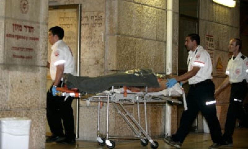 פיגוע בביה"ס יהודי בצרפת: אב ושני ילדיו נרצחו