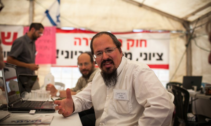 הרב של עמונה: "זה לא פתרון, זה ביזיון"