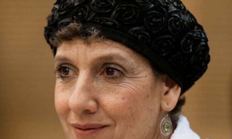 מצביעי מחל; איך העדפתם את חזן על שולי מועלם?