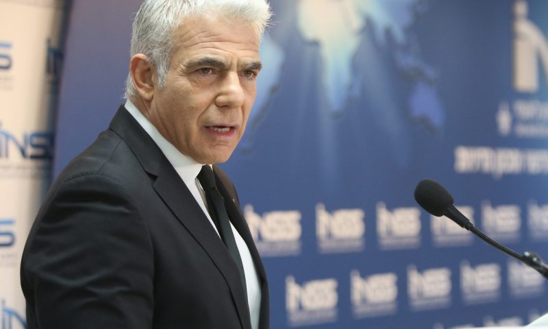 יאיר לפיד: "הנחקר הראשון צריך להיות אמיר אוחנה"