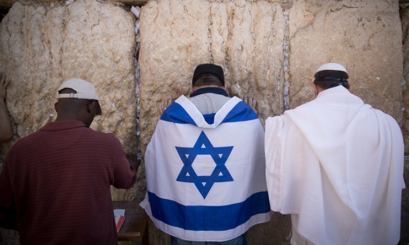 סערה נרחבת במגזר: מיהו "דתי נורמלי"?