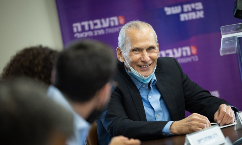 "מגבלת תווים בטוויטר": התירוץ ההזוי של עמר בר לב