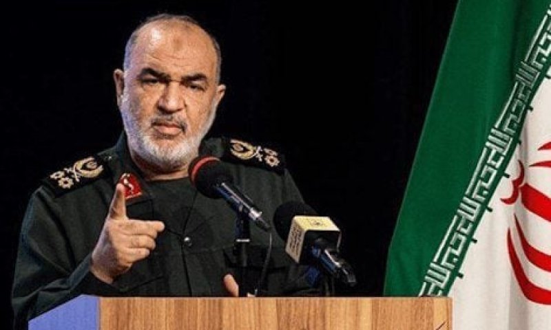 איראן מאיימת: נסגור את מיצרי הורמוז במפרץ הפרסי