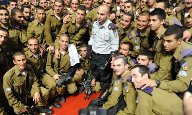 "בכיתי כפי שלימדו אותי לבכות בצבא"