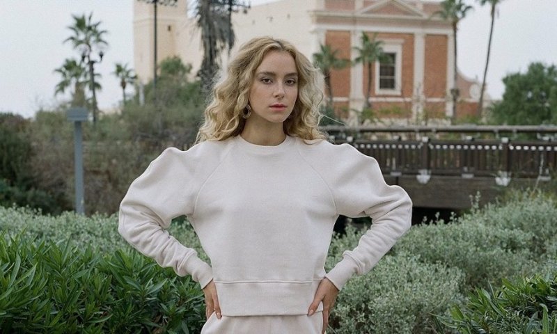 אופנה כחול לבן: אלו החולצות שישדרגו לכן תזום