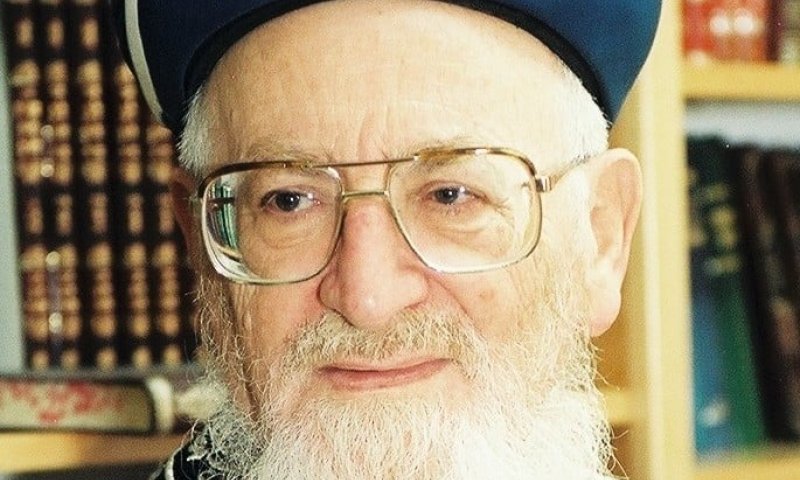 מעשה ברב מרדכי אליהו זצ"ל ובעצי כלאיים ברמת מגשימים