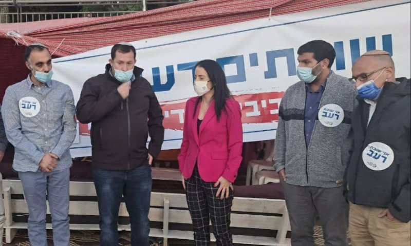 לחץ גם מ'כחול לבן': להסדיר את ההתיישבות הצעירה