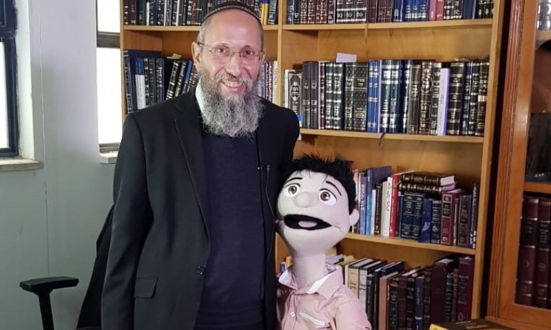 אהבתם את 'רצים למשנה'? קבלו את 'רצים להלכה'