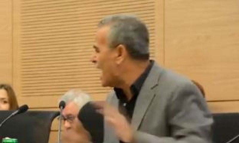 צפו: זחאלקה משתולל על הח"כית מהליכוד: "תסתמי"