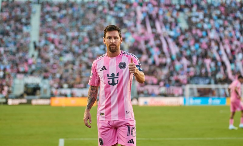 צ&rsquo;אבי חושף: זו הסיבה שמסי לא חזר לברצלונה