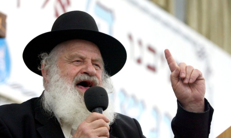 הרב אורי זוהר &ndash; ממנהיגות בימתית למנהיגות תורנית