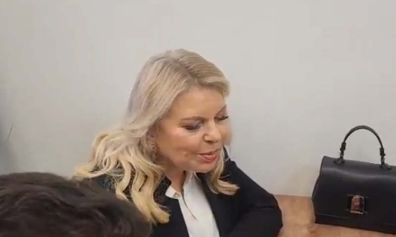 צפו: עימות בין שרה נתניהו לאביעד גליקמן בבית המשפט