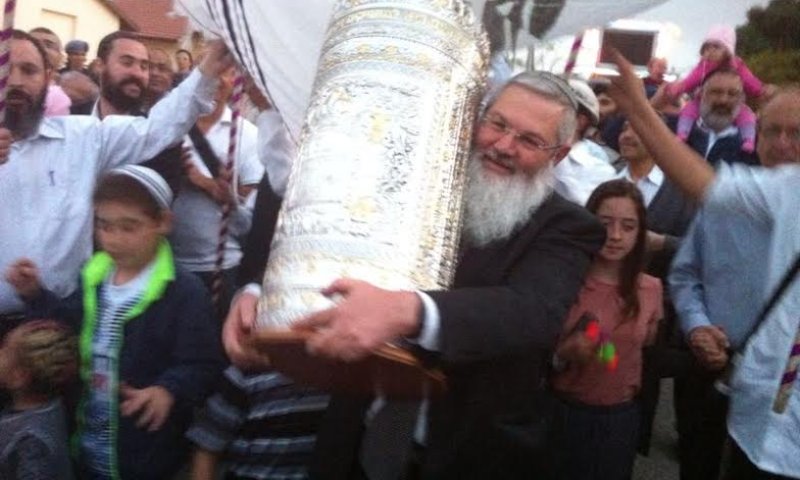 היישוב ענב התאחד בהכנסת ספר-תורה