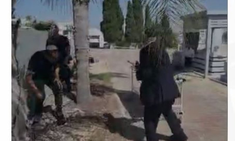 צפו: באמצע הלוויה בשדרות &ndash; אזעקת צבע אדום