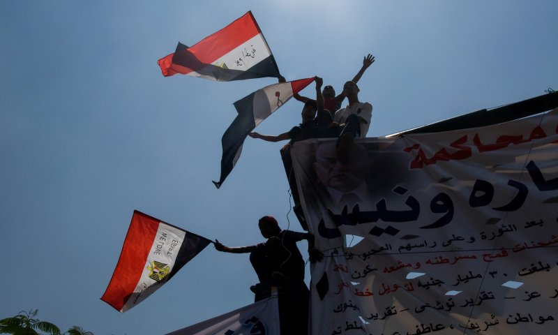 סכנת הפיכה? מצרים מעלה את מחירי הלחם אחרי עשור