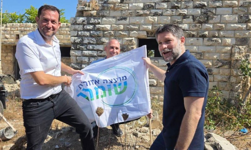 דגן וסמוטריץ' התחבקו בבכי: "אנחנו חוזרים" | תיעוד