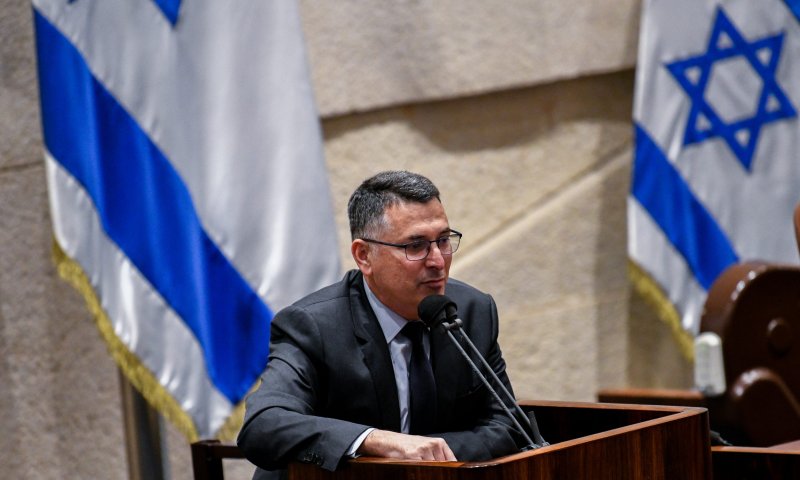 האחוז הבלתי ייאמן של פוליטיקאים שנדבקו