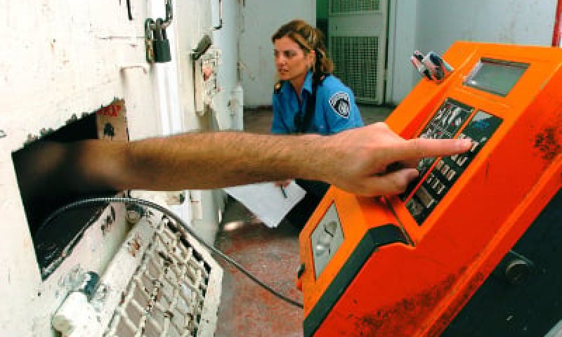 הטעות שעלתה למעגן בגט: אותר לאחר שגנב טלפון נייד