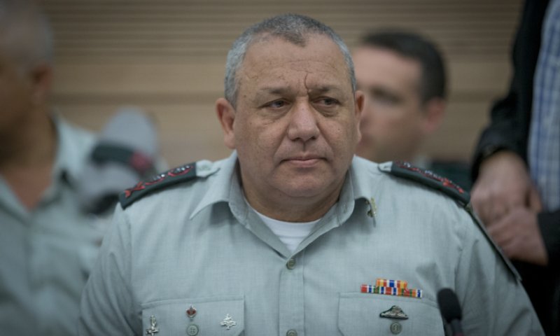 סערת שילוב הלוחמות: אייזנקוט עונה לרבנים