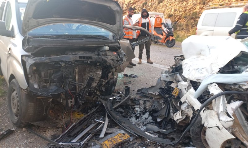 שלושה פצועים בתאונת דרכים קשה בשומרון