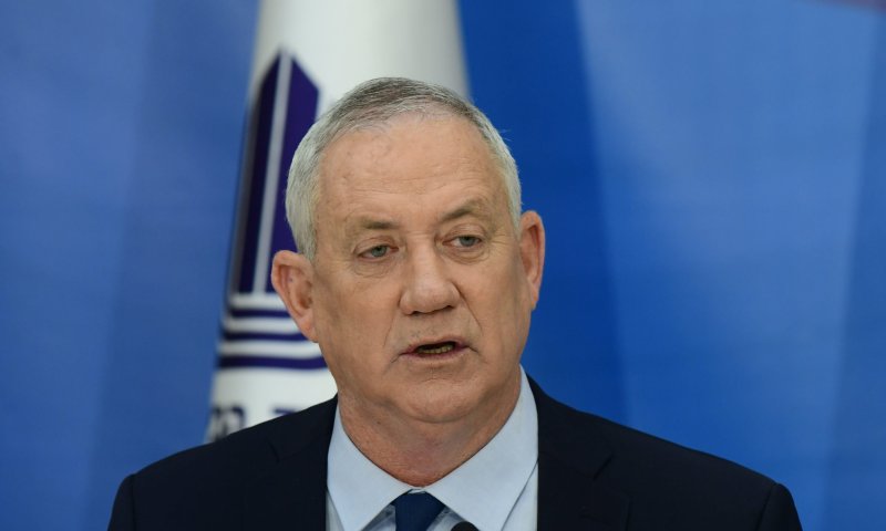 גנץ: "בנט מתפקד טוב, אני שואף להיות ראש ממשלה"