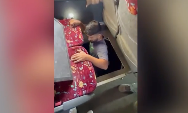 במסתור ברצפת האוטובוס: כך הוברחו שב"חים לישראל