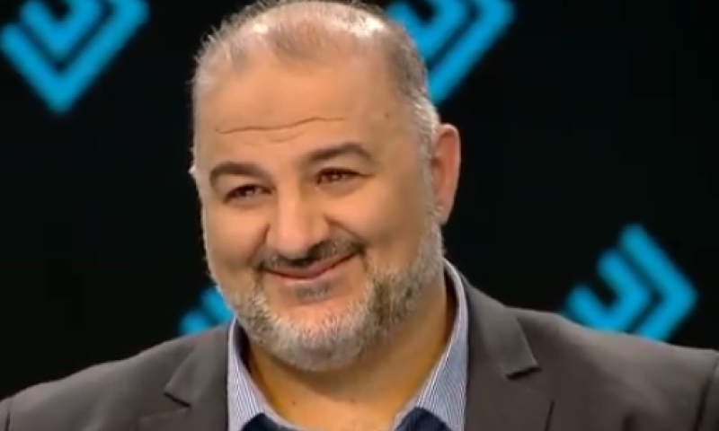 צפו: למה בכה מנסור עבאס בראיון?