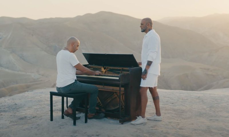 מרגש: עידן רייכל ואייל גולן בשיתוף פעולה ראשון. צפו