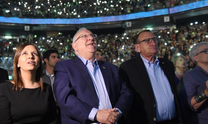 הנשיא ו12,000 איש: כך נראה הקולולם הגדול ביותר