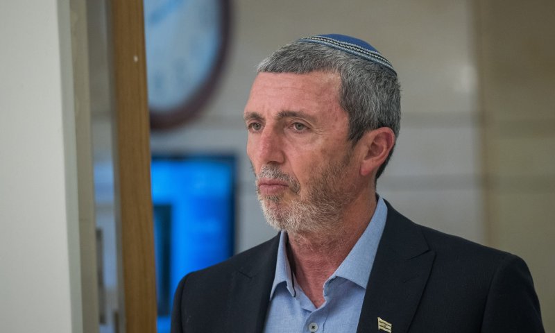 רפי פרץ: אתנגד להגבלת תפילות והחרגת הפגנות