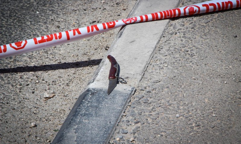 כתב אישום חמור: דקר אדם אחר בזמן שהיה שיכור | צפו בתיעוד
