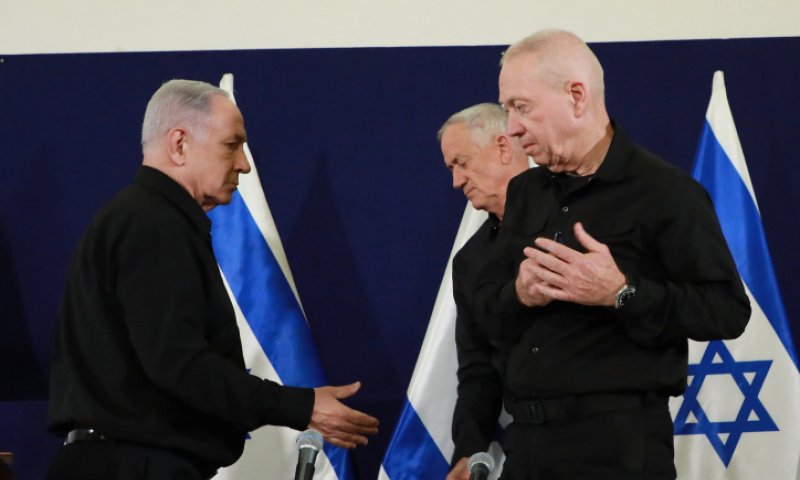 סקר מנדטים: גוש נתניהו ממשיך להתרסק