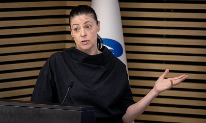 מרב מיכאלי נמחקת; גנץ לא עוצר: סקר מנדטים חדש