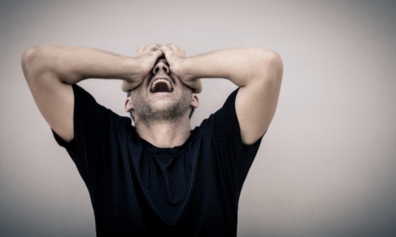 "איך אנחנו הגברים תמיד נופלים בפח?"