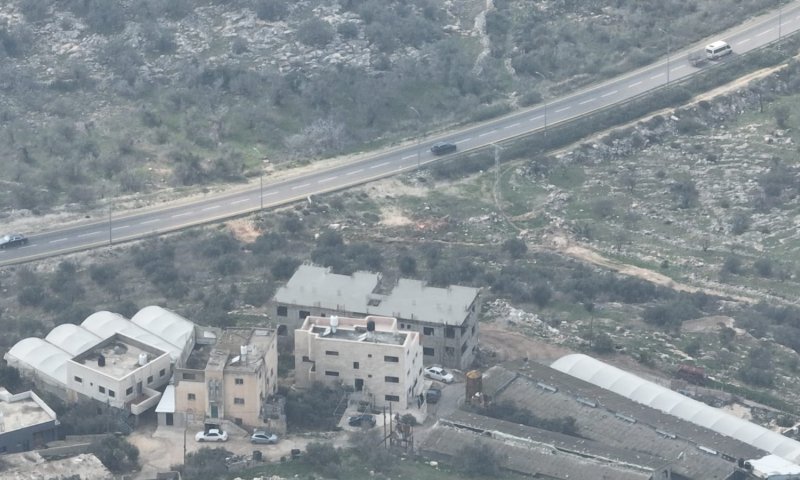 בשטח C: מבנה פלסטיני ענק נבנה על ציר מרכזי&nbsp;בשומרון