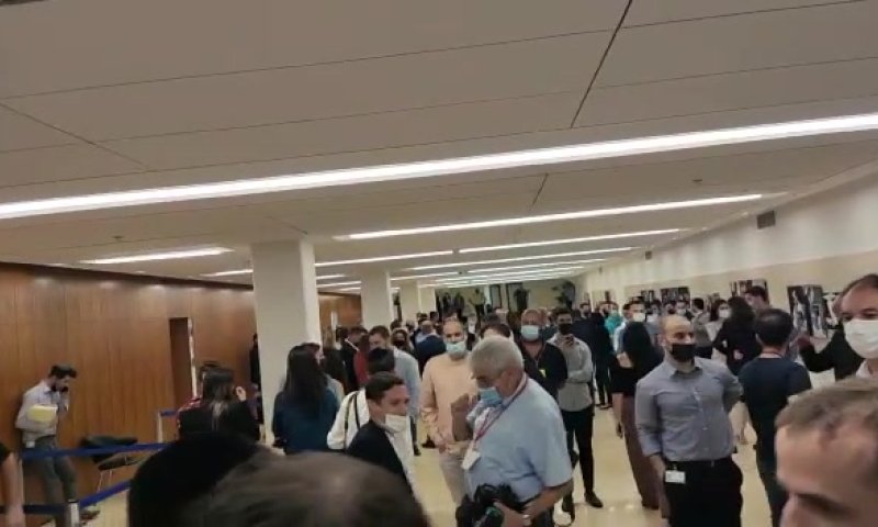 צפו: בעקבות האזעקה מליאת הכנסת מתרוקנת