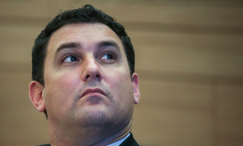 סבב המינויים: גנץ עצר את המשאל הטלפוני