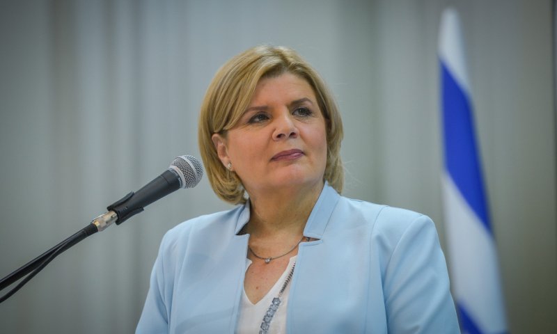 אורנה ברביבאי דורשת להדיח את מיקי זוהר