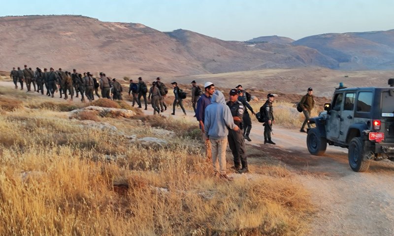 הפקחים הרסו מטע עצי פרי שננטע על ידי אהוביה סנדק