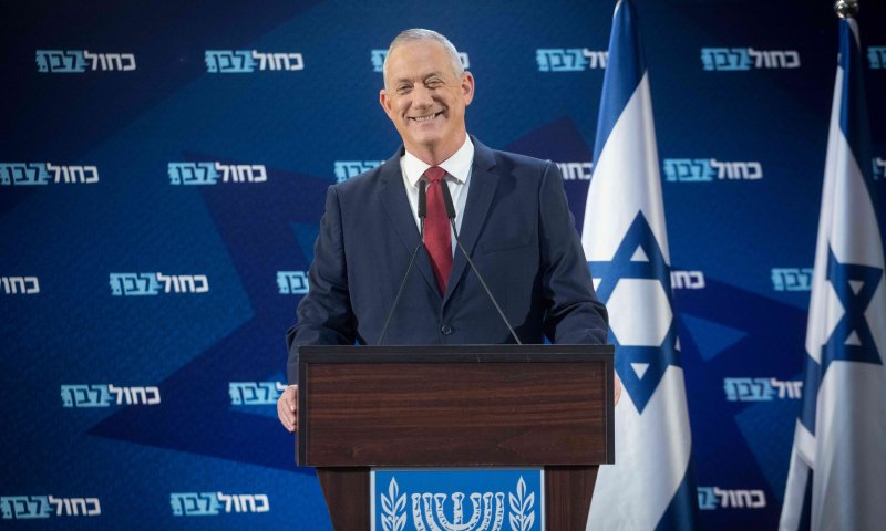 בני גנץ: בכחול לבן רק היו"ר קובע
