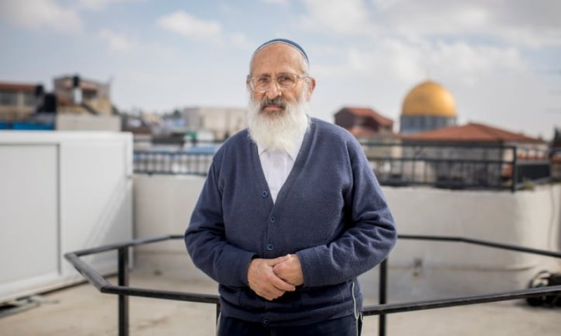 הרב אבינר לרב אמנון בזק: "ברור שהדבר אסור"