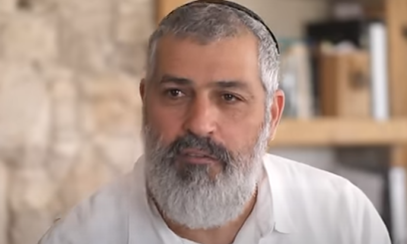 צבי יחזקאלי משתף: "קיבלנו בשבת הודעה להישאר בבתים"