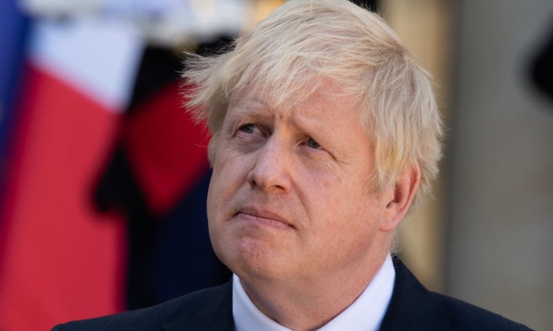 ג'ונסון: "הממשלה נערכה למקרה שאמות מקורונה"