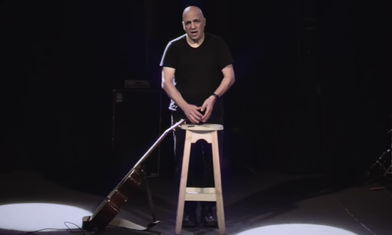 המוזיקאי הישראלי יוצא במחאה: "כמה אפשר". צפו