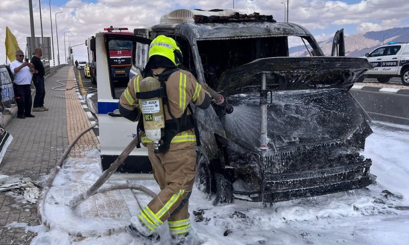 שריפה פרצה באמבולנס ליד שדה התעופה "רמון"