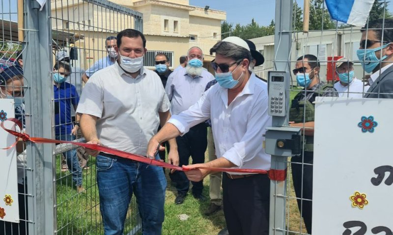 אקוניס בפתיחת שנה"ל: "אקדם בכל כוחי ריבונות"