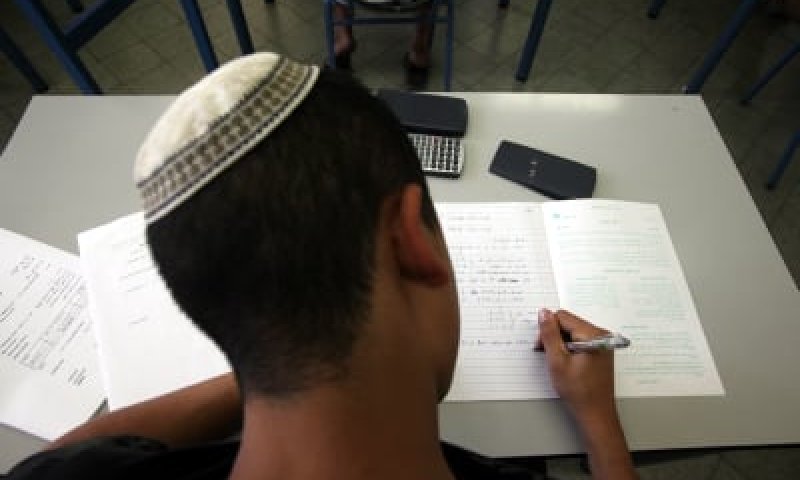 מחקר: בוגרי החינוך הדתי לומדים יותר במכללות