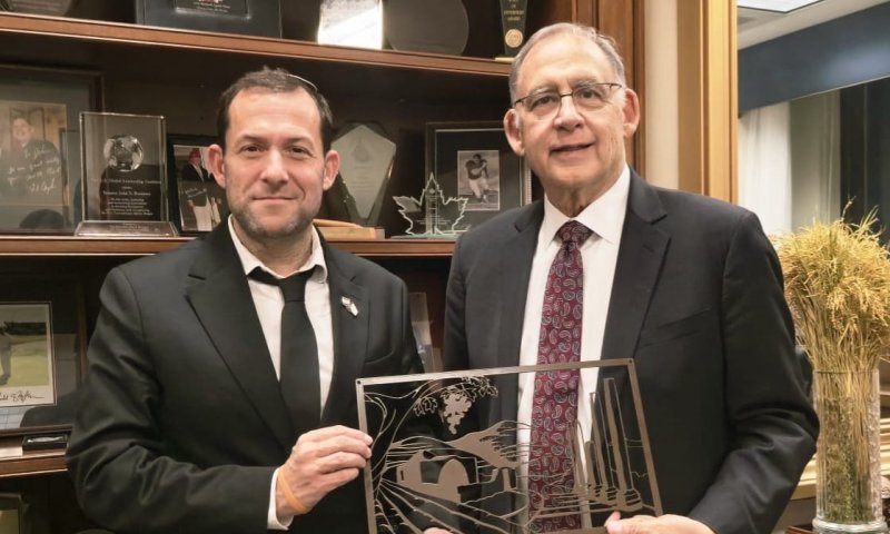 יו״ר הועדה בסנאט ליוסי דגן: ״מחוייב לעזור לך בכל דרך״