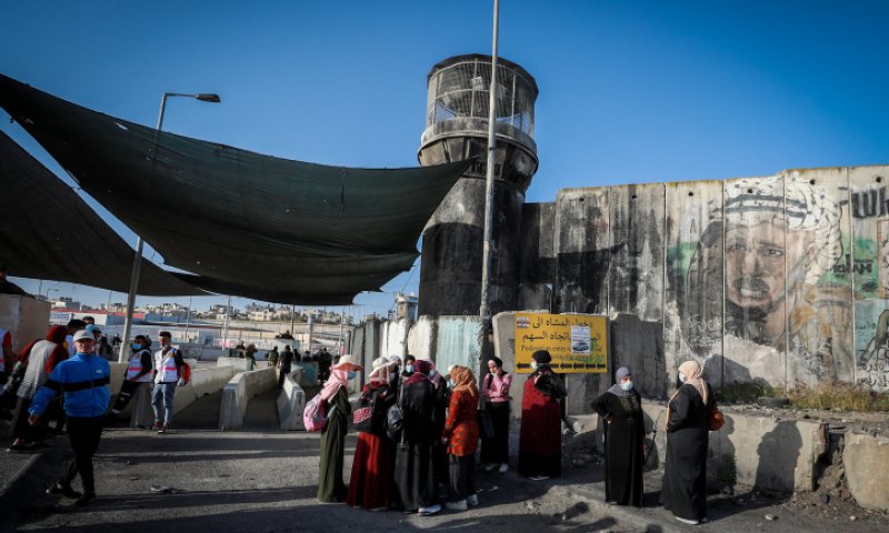 ניסיון פיגוע ירי למחסום ליד קלנדיה
